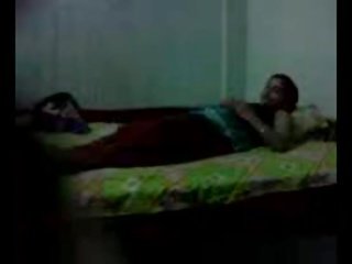 Indien exceptional desi couple baise à maison recorded mov - wowmoyback