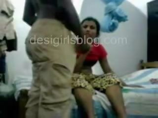 Indický školní učitel v prdeli s ji colleague