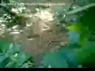 Индийски ladki в джунгла на открито момиче прецака трудно www.xnidhicam.blogspot.com