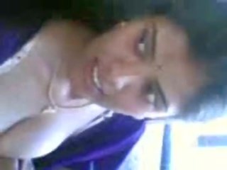 Desi college young female showing boobs in bus